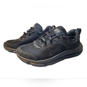 Under Armour Charged Assert Youth Sneakers Size 5 Black